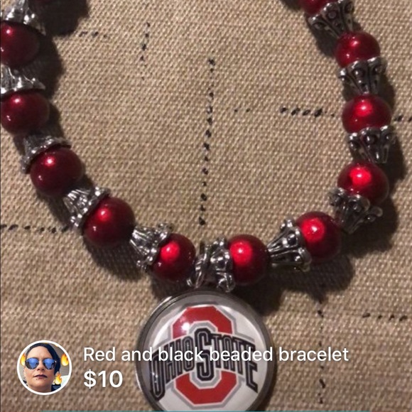 Bracelets - Picture 1 of 8